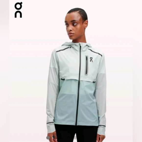 On Running Jackets & Blazers - On Running Weather Jacket - Size L